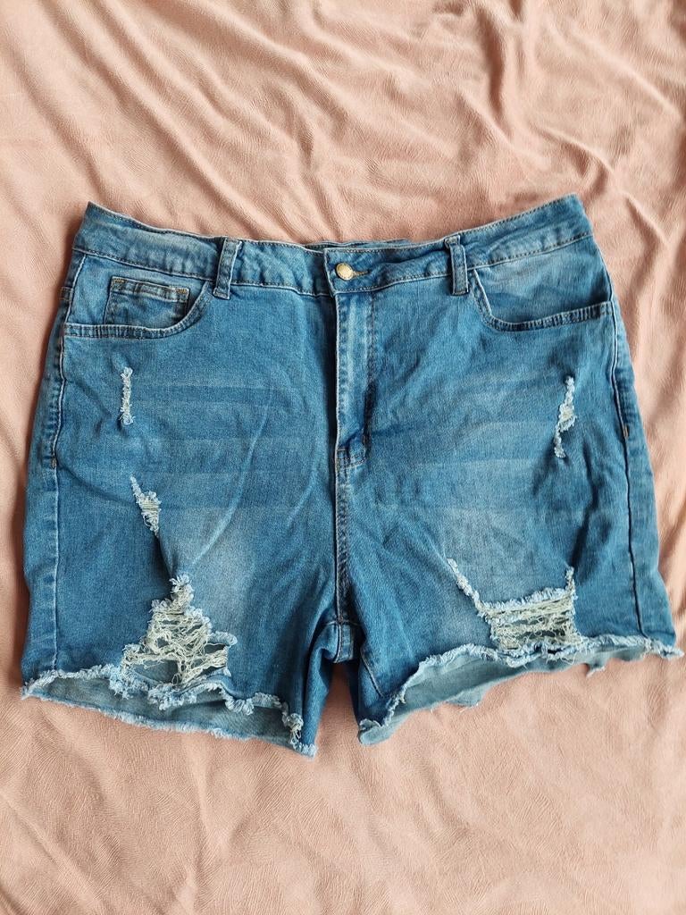 Shein Curve 2XL distressed denim shorts, Kleding | Dames, Spijkerbroeken en Jeans, Blauw, Overige jeansmaten, Ophalen of Verzenden