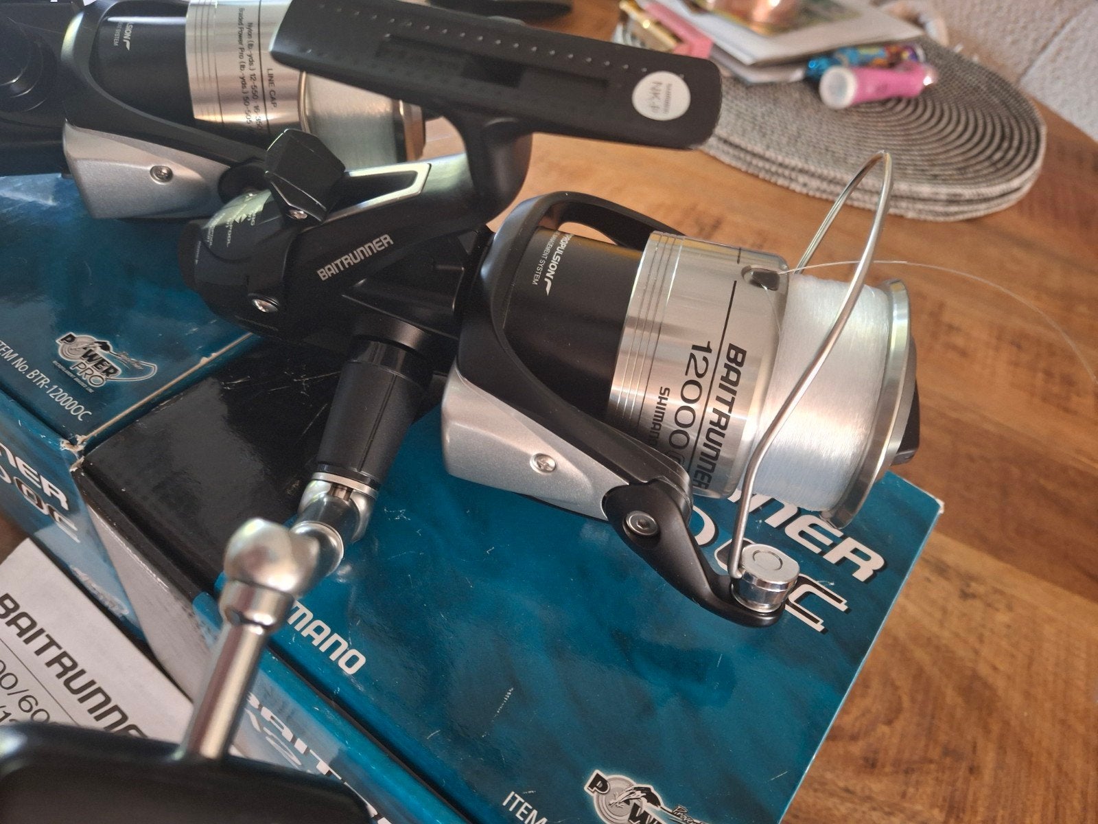 aangeboden 2 nieuwe molens met Baitrunner., Watersport en Boten, Ophalen, Molen