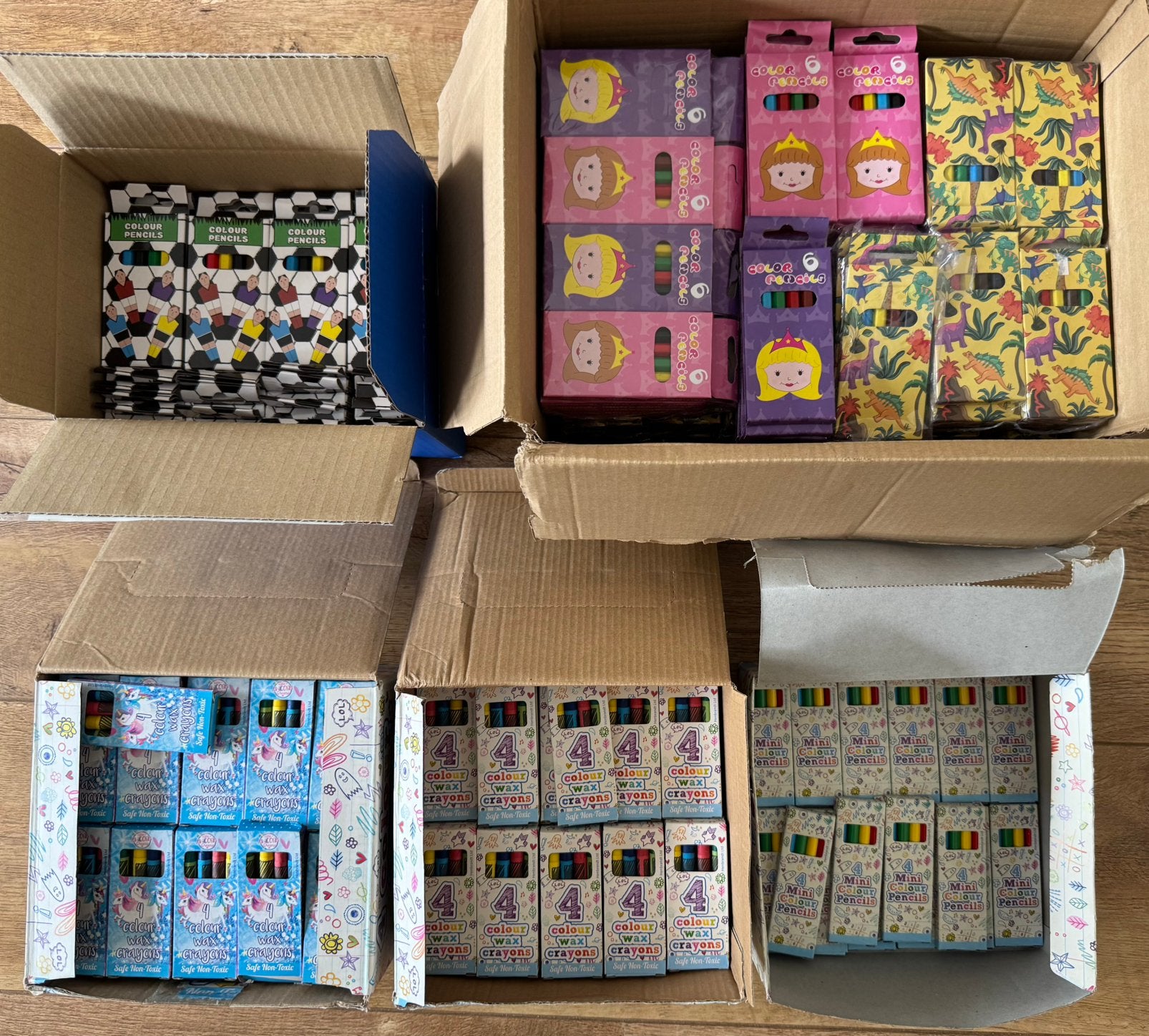 478 doosjes wasco en kleurpotloden | traktaties, Ophalen of Verzenden, Nieuw
