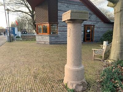 Uniek! Zeldzame historische granieten kompaal Amsterdam, Ophalen of Verzenden