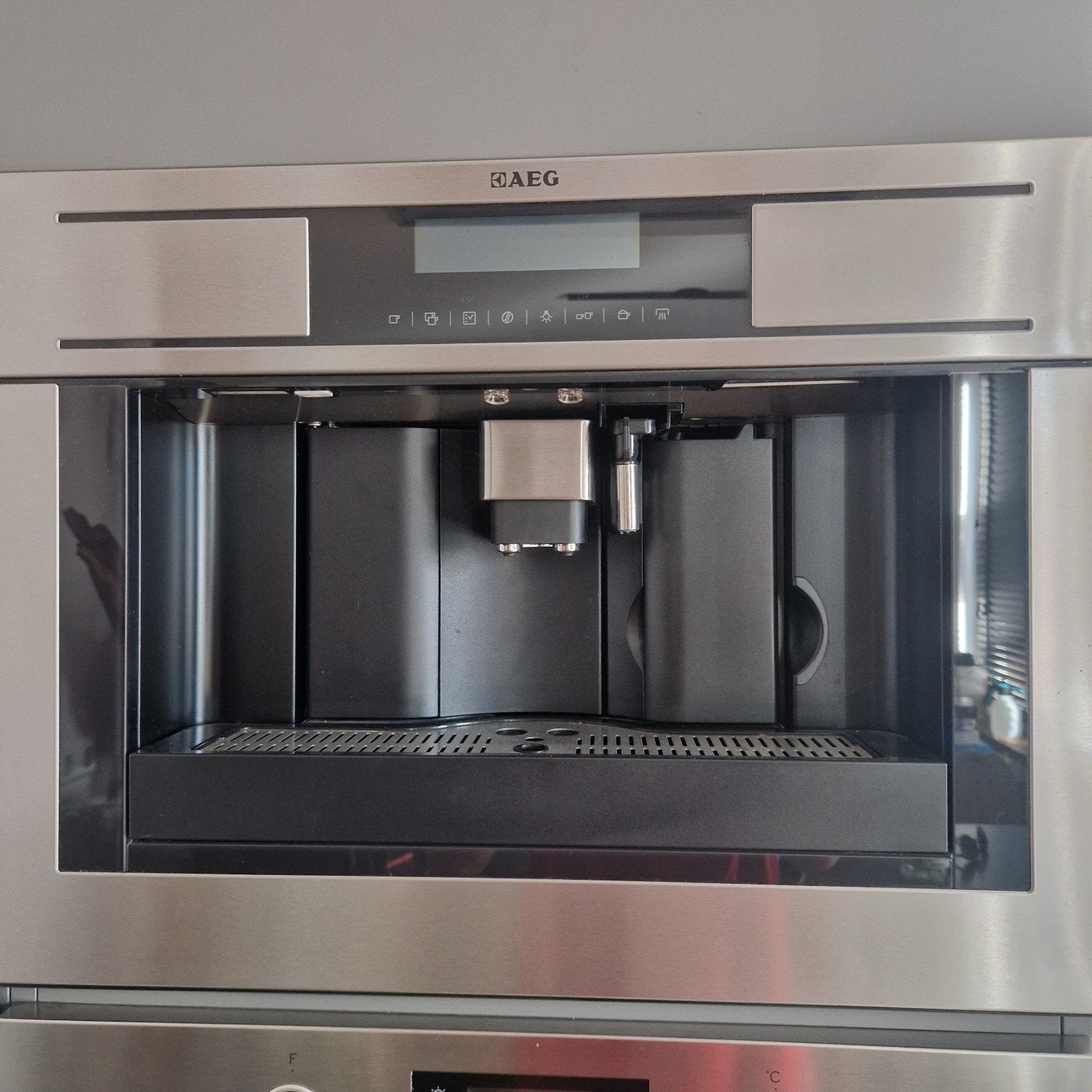 AEG Inbouw Bonen Koffiemachine, Witgoed en Apparatuur, Koffiezetapparaten, Ophalen, Gebruikt, Koffiemachine, Koffiebonen
