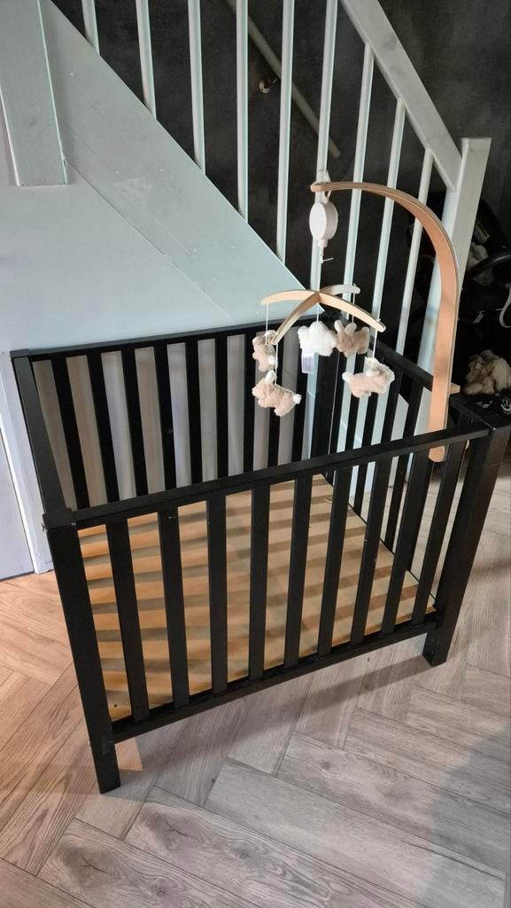 Baby box zwart, in goede staat en verstelbaar, Kinderen en Baby's, Boxen, Ophalen
