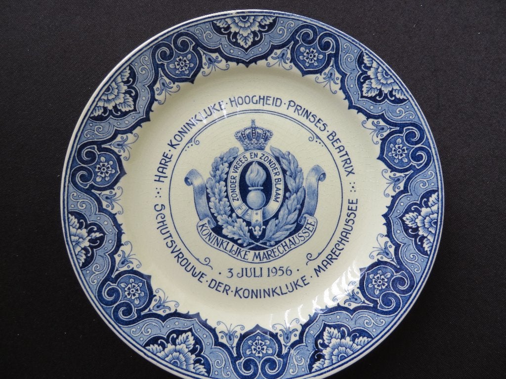 Gedenkbord Koninklijke Marechaussee Prinses Beatrix, Antiek en Kunst, Ophalen of Verzenden