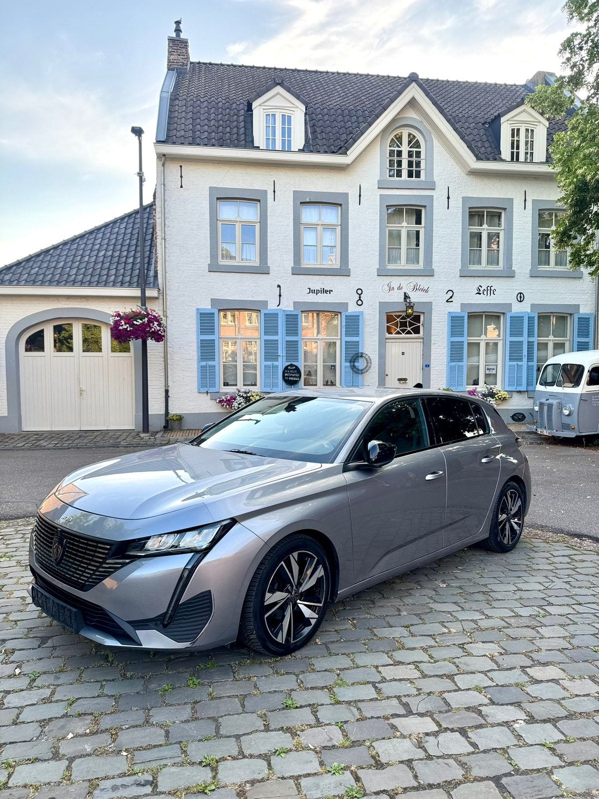 Peugeot 308 GT Line 1.2 PureTech Automaat – Bouwjaar 2022, Auto's, Startonderbreker, Leder en Stof, Bedrijf, Zilver of Grijs