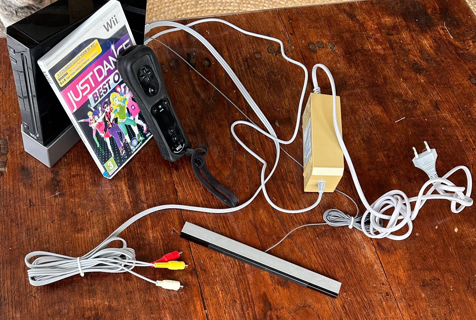 Nintendo Wii en Best of Just Dance, Ophalen of Verzenden, Gebruikt, Met 1 controller, Met games