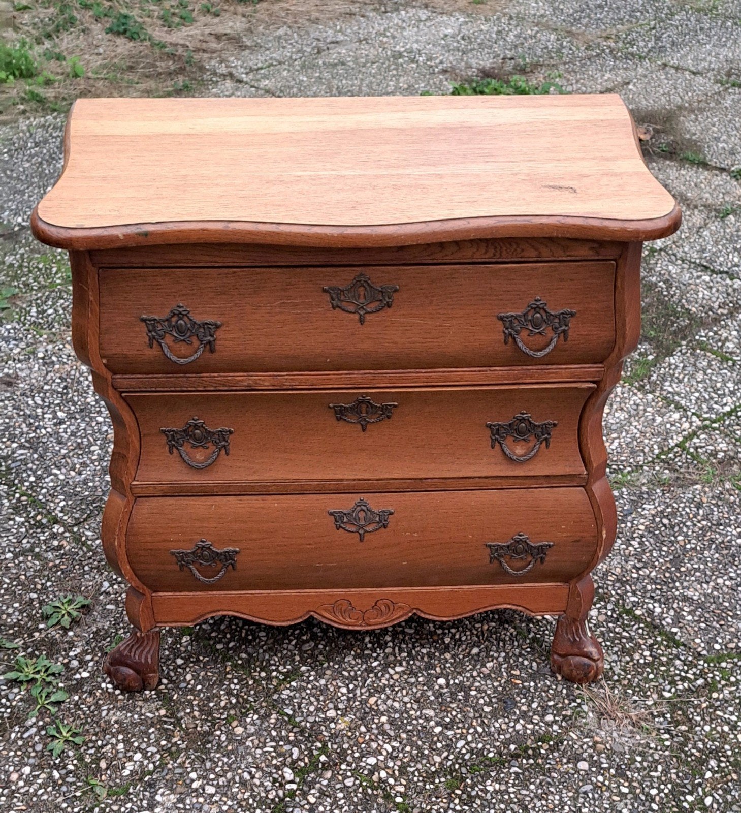 Klein vintage ladekastje met sierlijke handgrepen, Antiek en Kunst, Ophalen