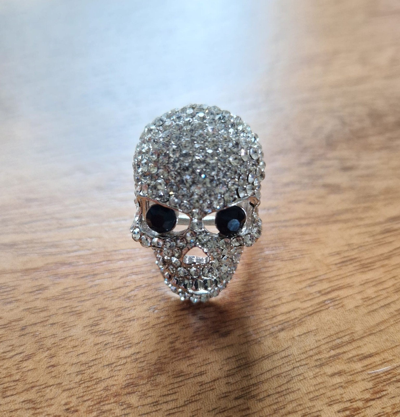 Opvallende Doodshoofd Ring met Kristallen, Met kristal, Overige materialen, Nieuw, Ophalen of Verzenden