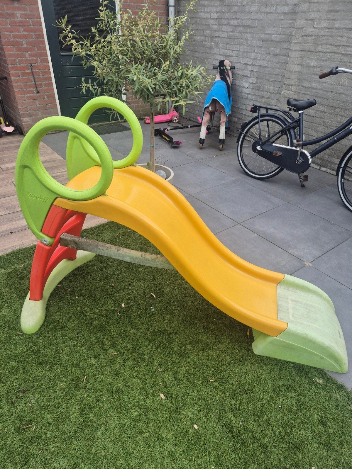 Kleurrijke glijbaan voor uren speelplezier, Kinderen en Baby's, Ophalen, Gebruikt