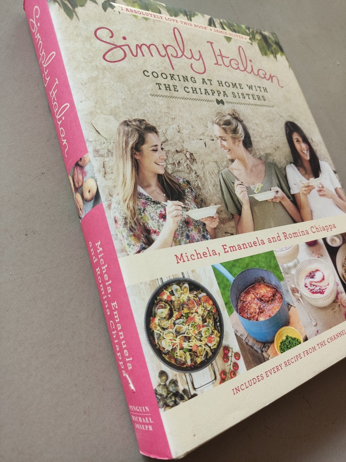 Simply Italian, cooking at home with the Chiappa sisters, Verzenden, Italië