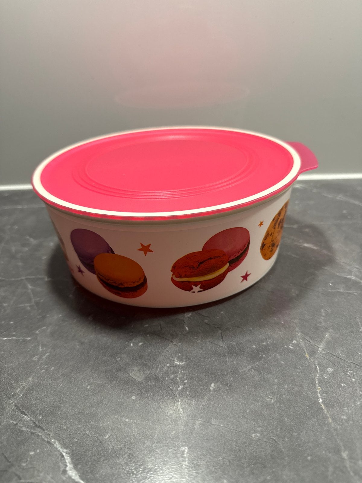 TUPPERWARE Quadro 1,5 L ronde koekjesblik, 150 ml, Overige kleuren, Luchtdicht, Ophalen of Verzenden