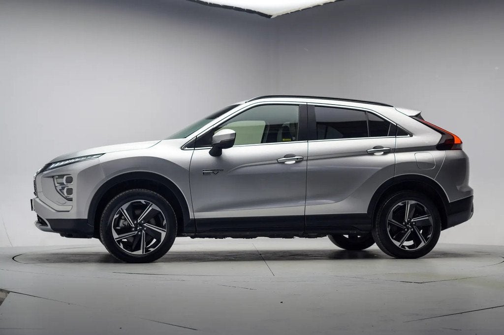 Mitsubishi Eclipse Cross 2.4 PHEV Intense+ [ Navi Apple/Andr, Auto's, Mitsubishi, Automaat, 4 cilinders, Automatische klimaatregeling