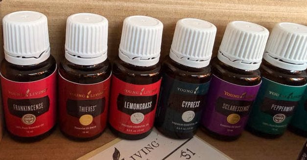 Nieuwe Young Living EO Lemongrass. Cypress Thieves Frankince, Verzenden, Nieuw, Bodylotion, Crème of Olie