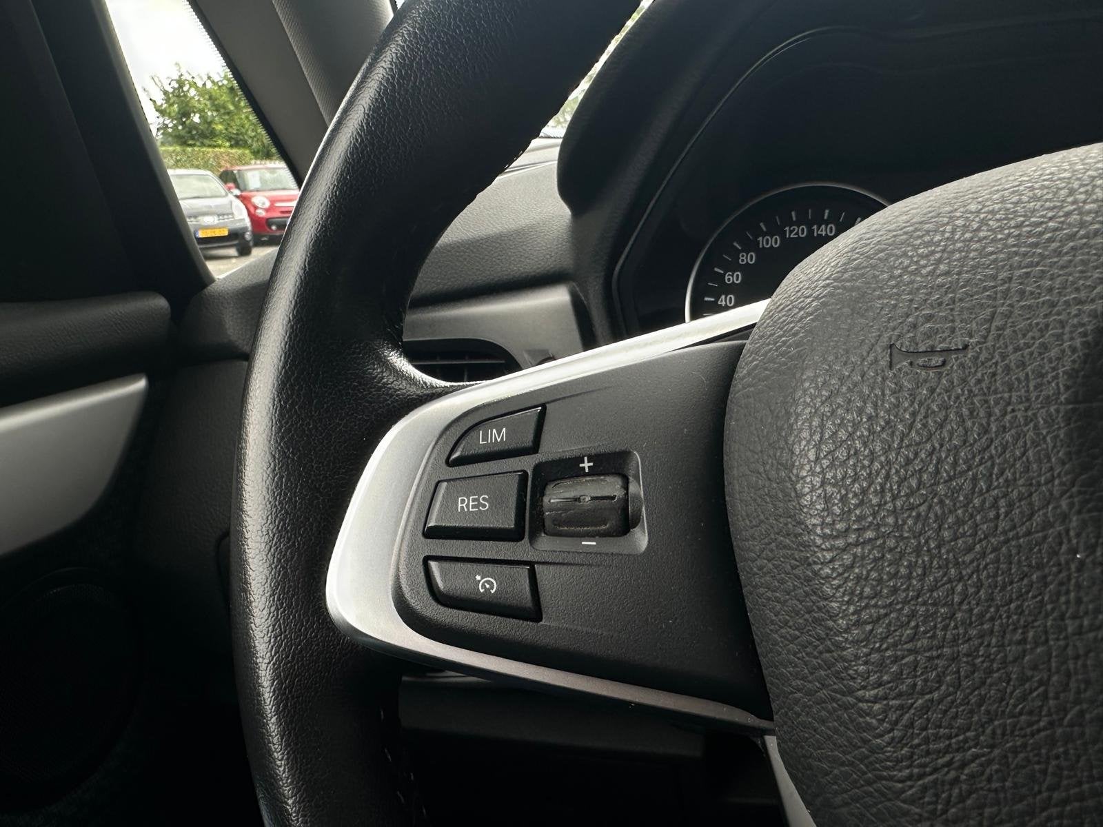 Foto 12 van BMW 2 Serie Active Tourer 218i Essential Automaat, Bluetooth