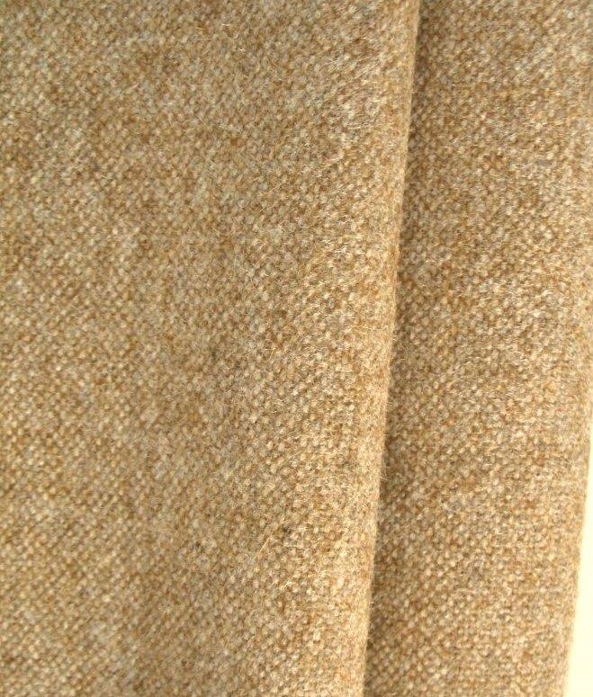 Gudbrandsdalens Bardal 420 camel/beige; 2,4 meter meubelstof, Wol, 120 cm of meer, Beige, Ophalen of Verzenden