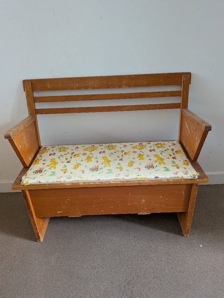 Houten klepbankje, kinderbankje vintage brocante, Kinderen en Baby's, Kinderkamer | Tafels en Stoelen, Ophalen, Gebruikt, Stoel(en)