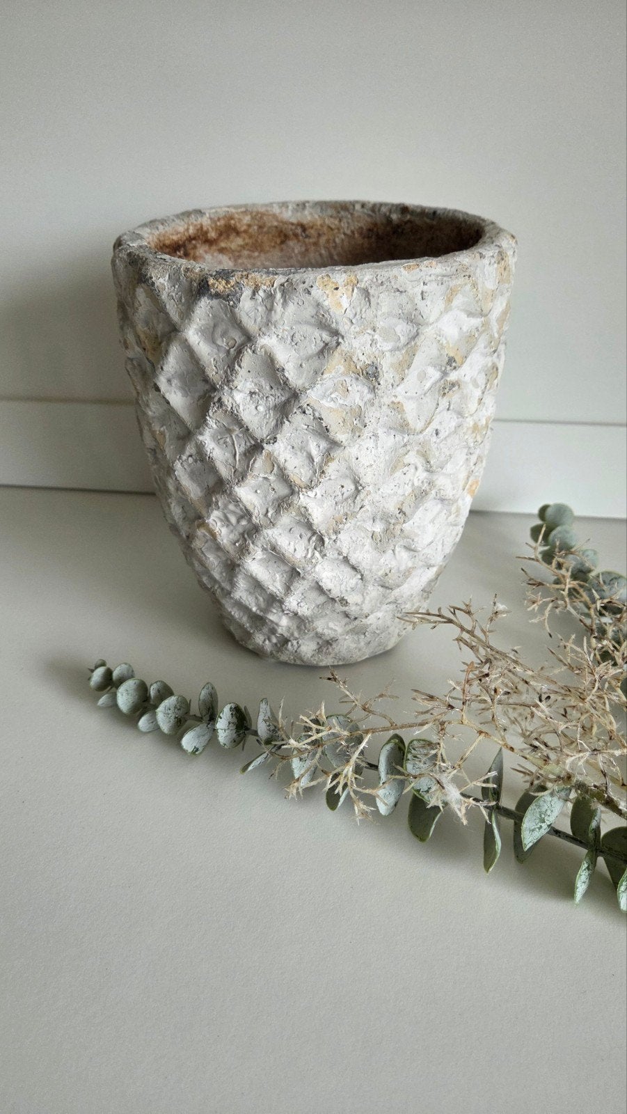 Unieke betonnen bloempot H:20cm B:17cm, Gebruikt, Rond, Ophalen of Verzenden, Binnen