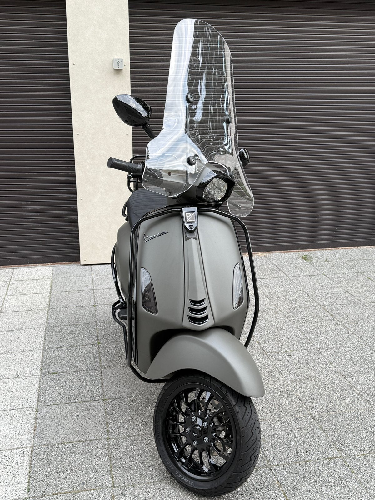 Vespa Sprint 2024 custom Matt guerrilla green, Fietsen en Brommers, Ophalen, Zo goed als nieuw, Benzine, Vespa S