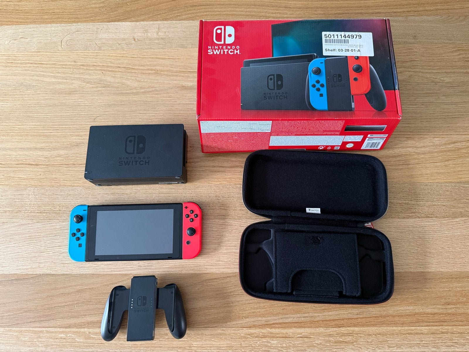 Nintendo Switch Original met accessoires en doos, Spelcomputers en Games, Spelcomputers | Nintendo Switch, Zo goed als nieuw, Switch Original