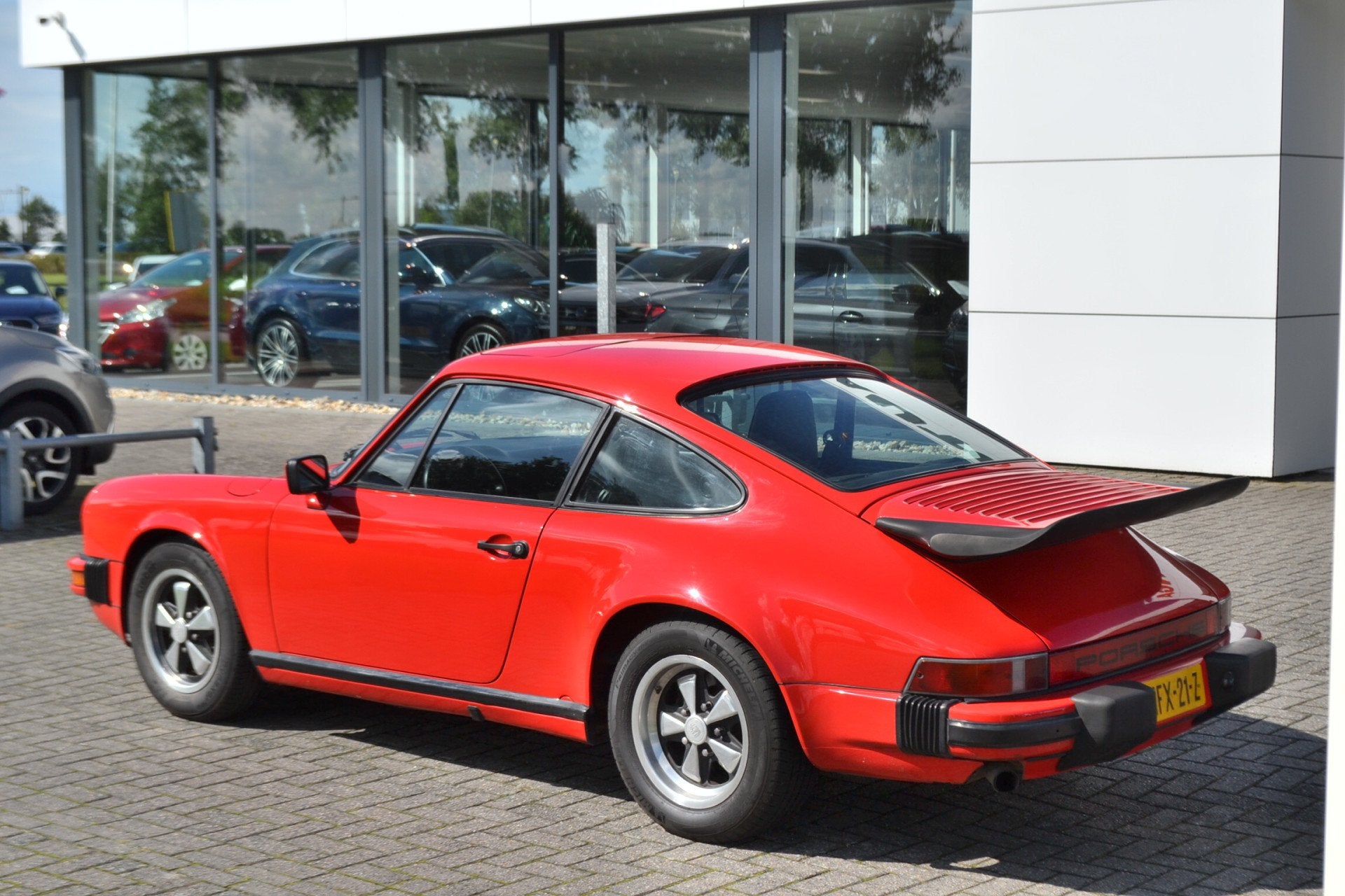 Porsche 911 3.2 Carrera Coupe Schuifdak (bj 1985), foto 10