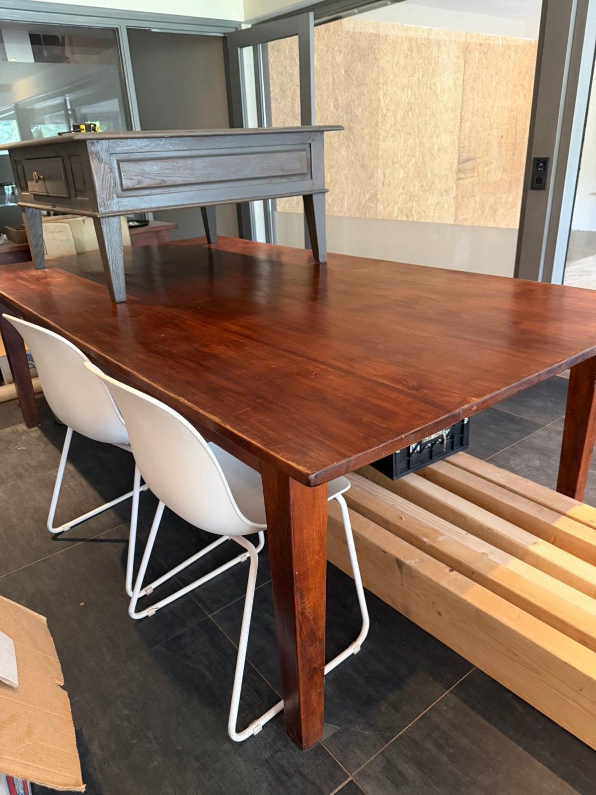 Massief houten eetkamer tafel, 100 tot 150 cm, 200 cm of meer, Ophalen of Verzenden, Zo goed als nieuw