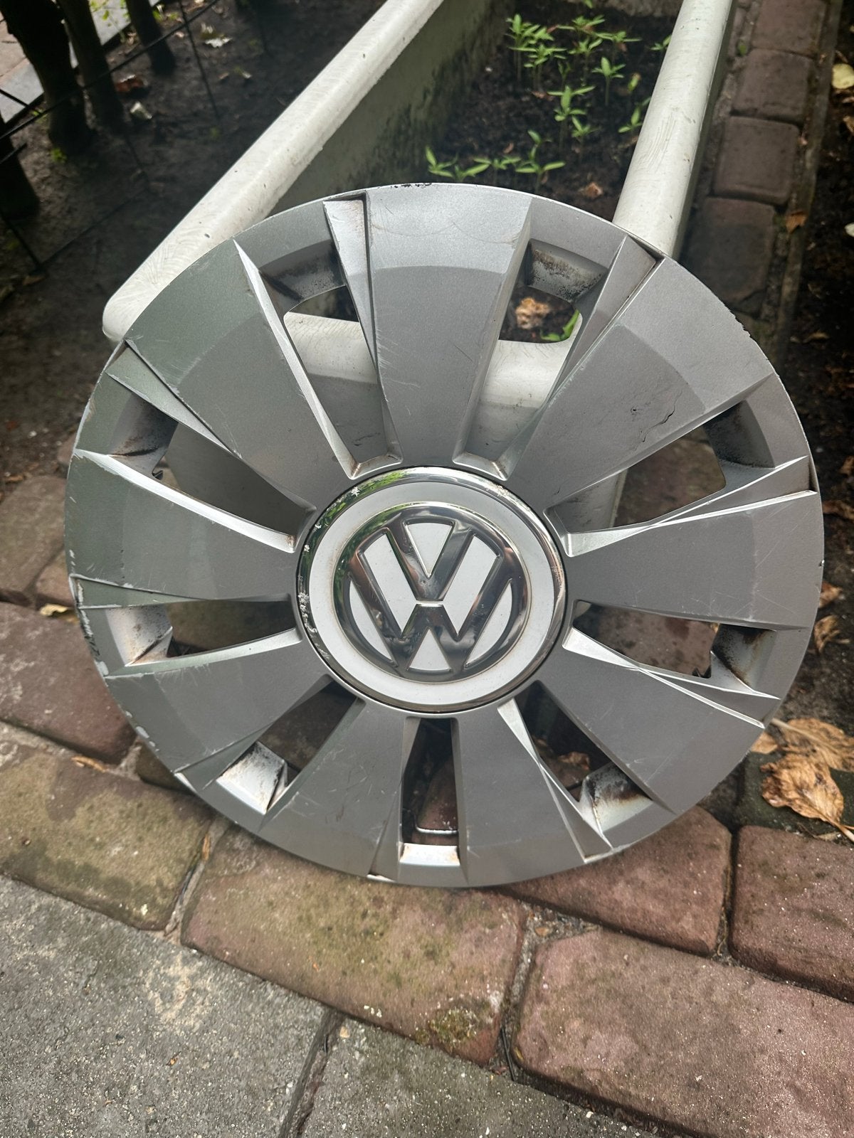 🚗🛞 1 Wieldop VW Up! - Origineel🛞, Auto diversen, Wieldoppen, Ophalen of Verzenden, Gebruikt