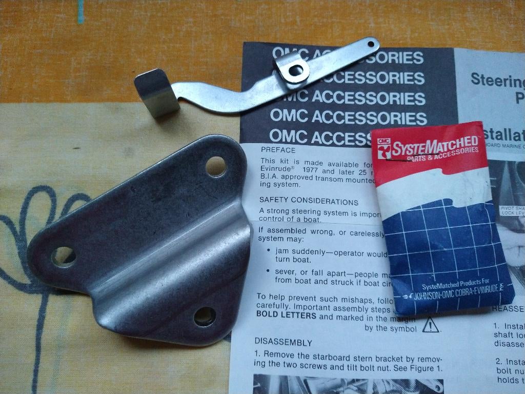 Omc orginele stuurkit voor bevestiging aan de bracket., Watersport en Boten, Ophalen of Verzenden, Nieuw, Motor en Techniek