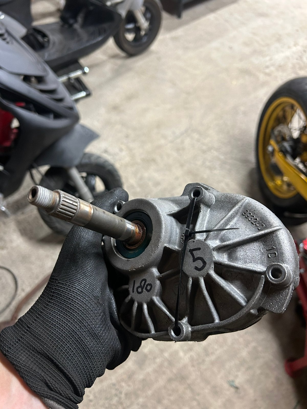 5. 180cc piaggio vertanding, Ophalen of Verzenden