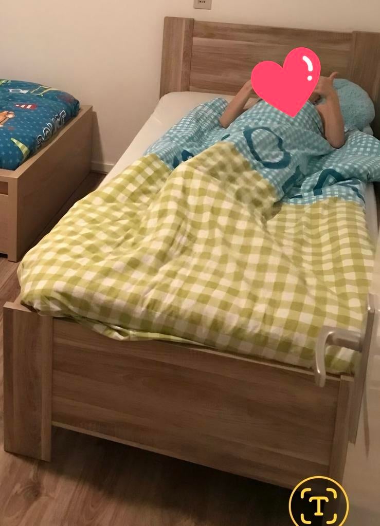 Prachtige 3-delige Slaapkamerset (Bed, Kast & Bureau) – Eike, Ophalen, Zo goed als nieuw, Jongetje of Meisje