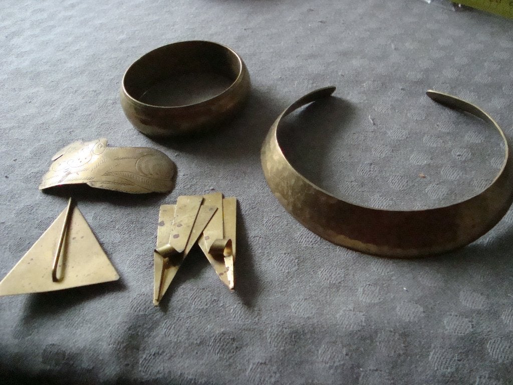 Ketting armband oorbellen broche en haarklip, Ophalen of Verzenden, Zo goed als nieuw, Overige kleuren, Overige materialen