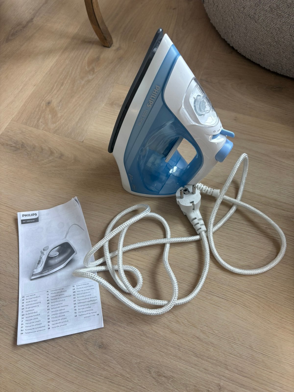 Strijkijzer Philips 1000 serie nieuw, Ophalen of Verzenden, Zo goed als nieuw