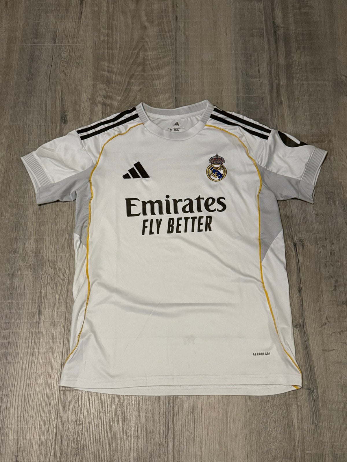 Real Madrid Thuisshirt - Maat M, Maat M, Ophalen of Verzenden, Zo goed als nieuw, Shirt