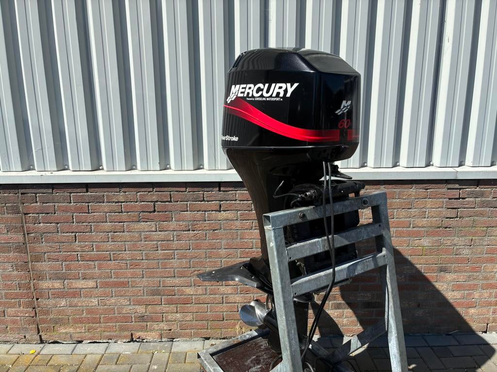 Mercury 60 pk 4 takt , Powertrim, vaarklaar, zuinig en stil, Watersport en Boten, Buiten- en Binnenboordmotoren, Gebruikt, Viertaktmotor