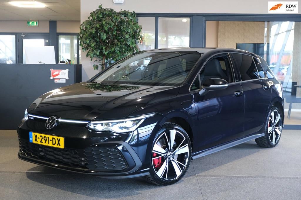 Volkswagen Golf 8 1.4 eHybrid GTE 245PK DSG Navi Led Acc PDC, Gebruikt, Euro 6, 4 cilinders, Zwart