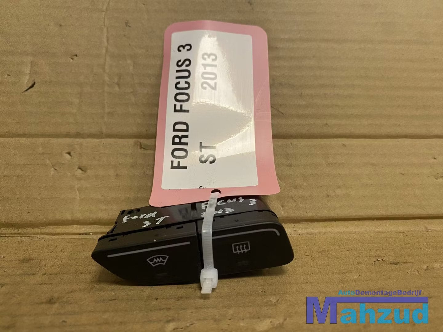 FORD FOCUS 3 Achterraam verwarming schakelaar 2010-2020, Auto-onderdelen, Gebruikt, Info@ford.com, Ophalen of Verzenden, Ford