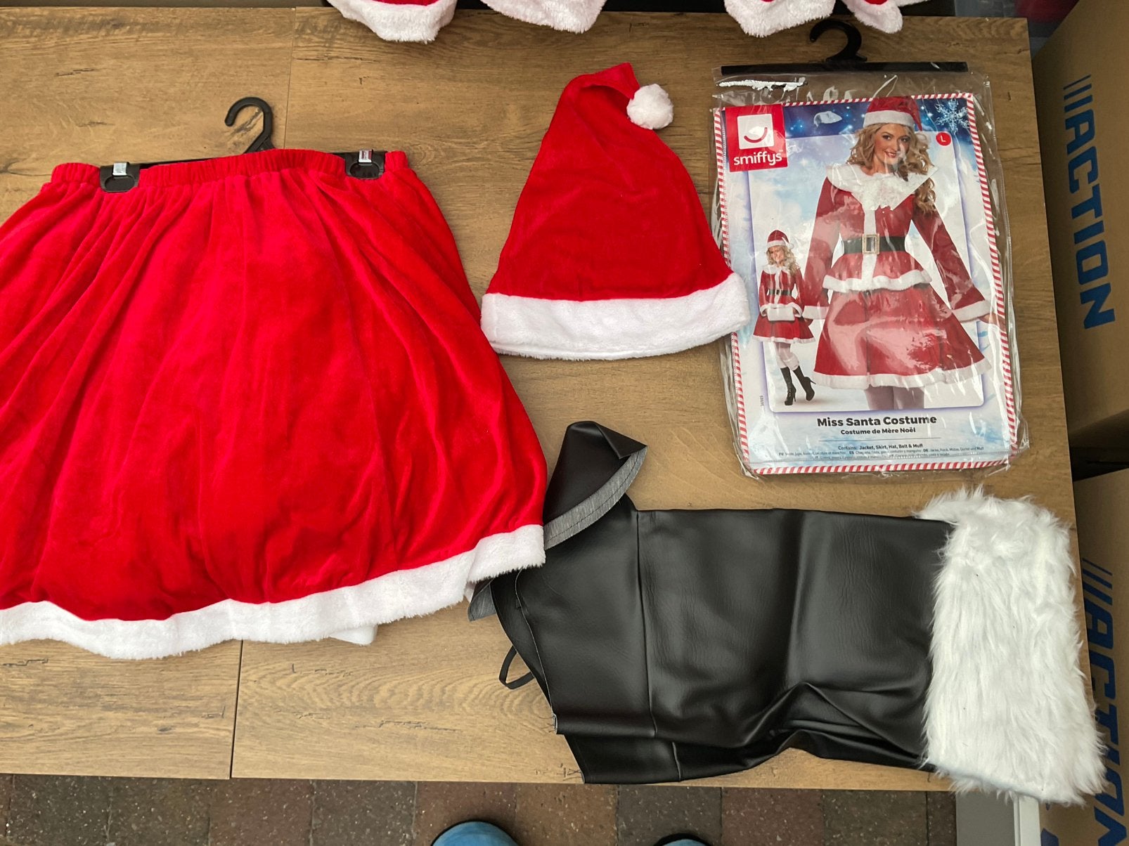 Nieuw zgan Kerst vrouw kostuum pak maat Large Miss Santa, Ophalen, Nieuw