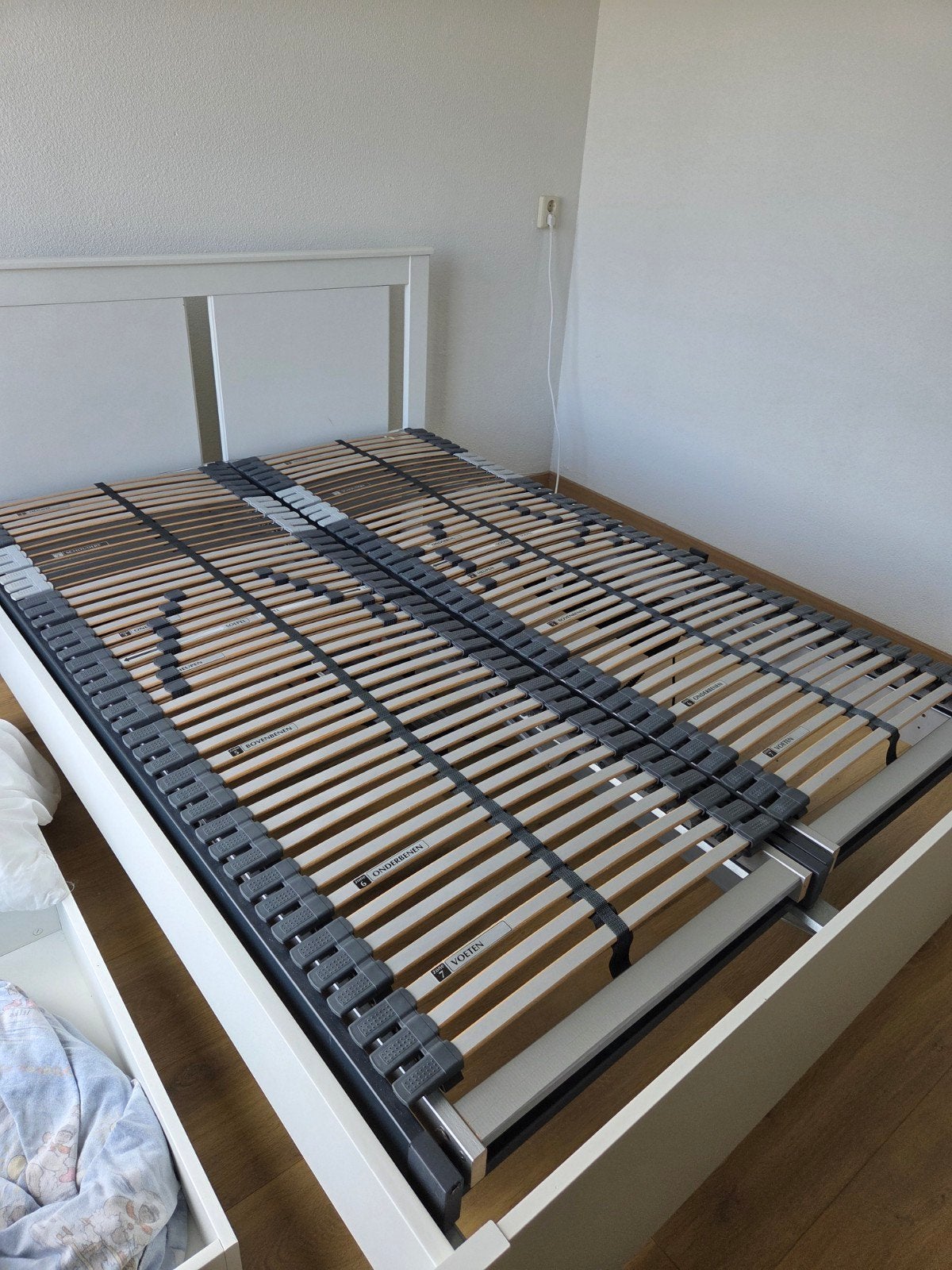 Bossflex lattenbodem 70x200 cm, elektrisch verstelbaar, Ophalen, Verstelbaar, Zo goed als nieuw, 200 cm