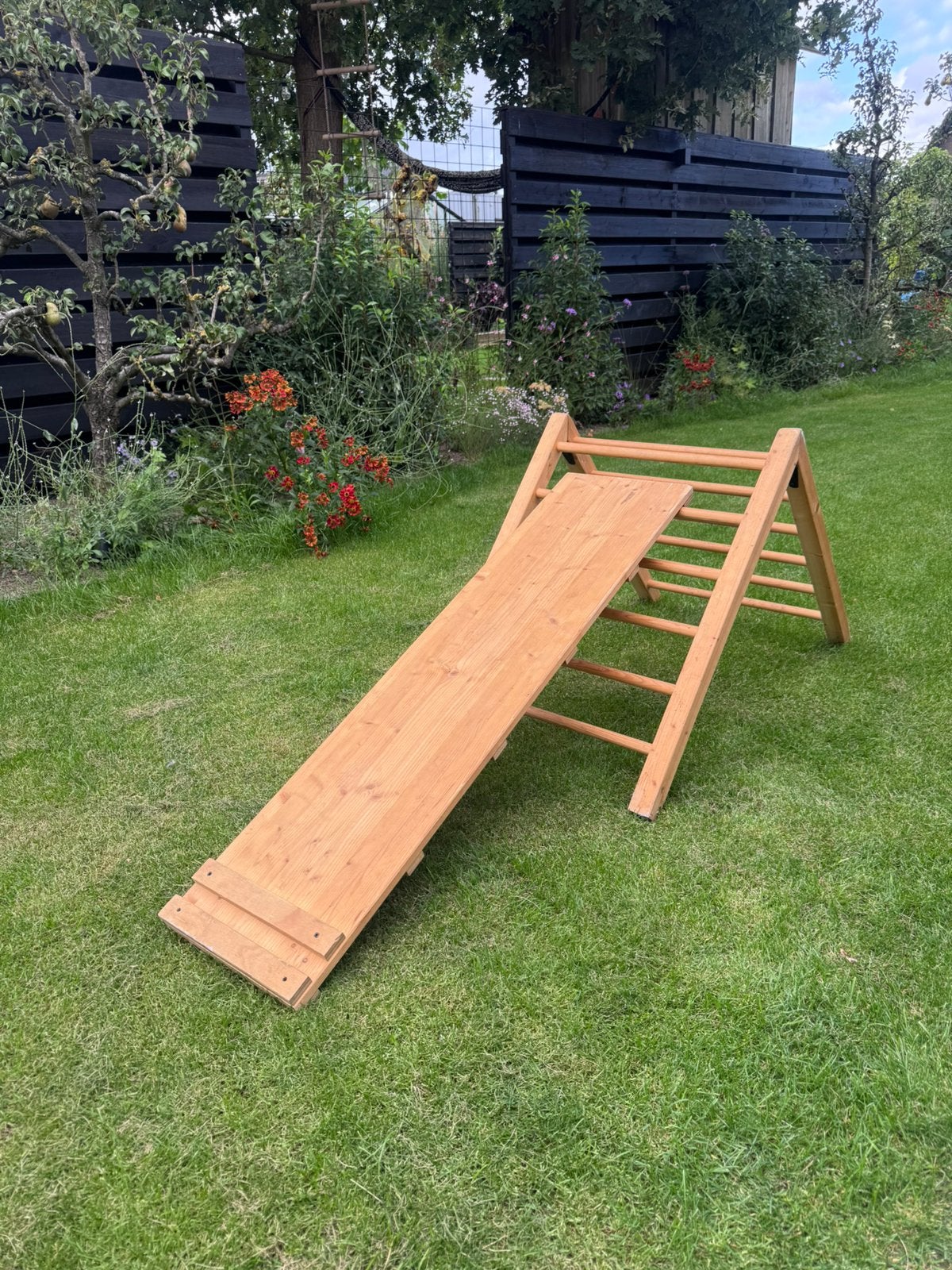 Houten klimtoestel/glijbaan, Ophalen, Zo goed als nieuw