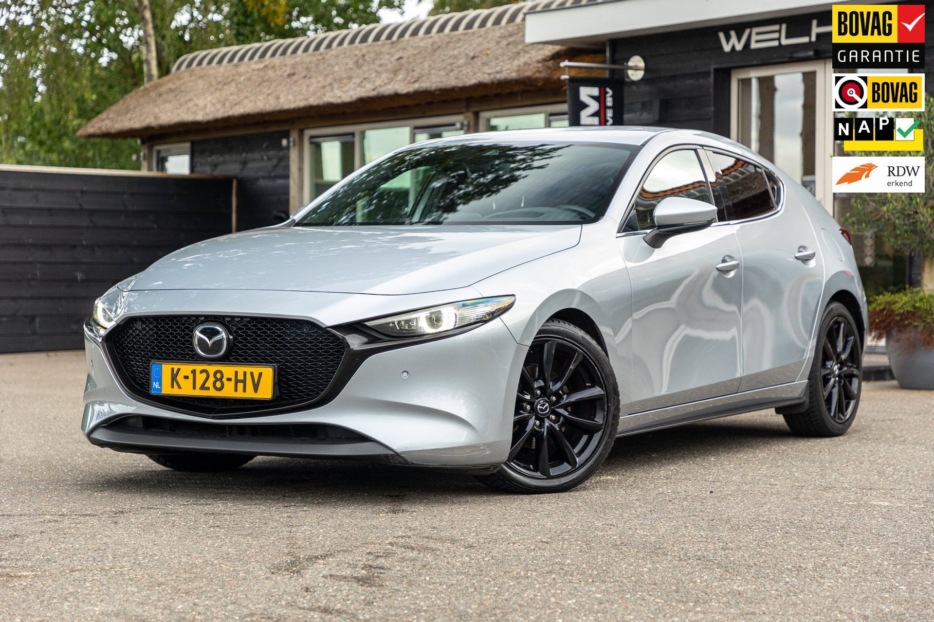 Mazda 3 2.0 e-SkyActiv-X M Hybrid 180 Luxury I Leder I adap, Auto's, 1998 cc, Gebruikt, 4 cilinders, Bedrijf