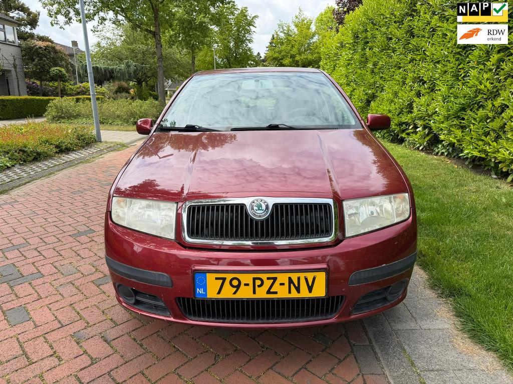 Skoda Fabia 1.4-16V Ambiente, Airco, APK 09-07-2026, Auto's, Skoda, Voorwielaandrijving, 4 cilinders, Origineel Nederlands, Bedrijf