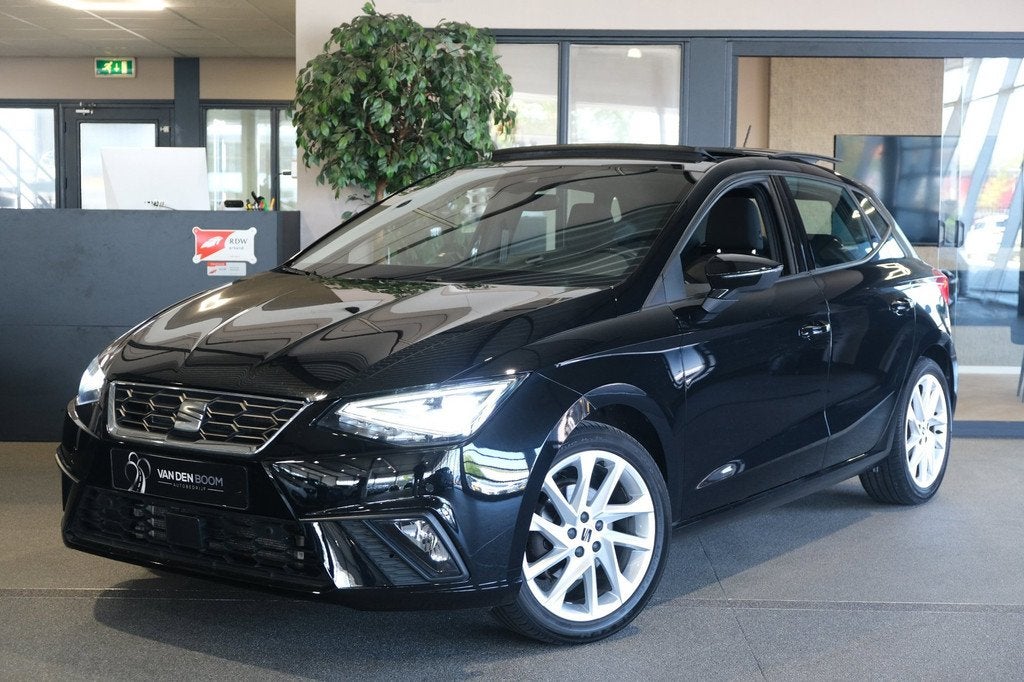 Seat Ibiza 1.0 EcoTSI FR DSG Facelift Pano Led Navi Cam Crui, Stof, Gebruikt, Zwart, 580 kg