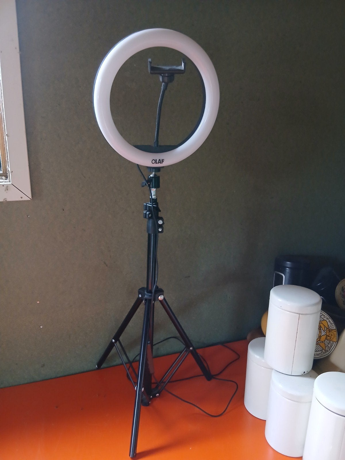 Olaf Ringlamp met Statief en Telefoonhouder, Ophalen, Zo goed als nieuw