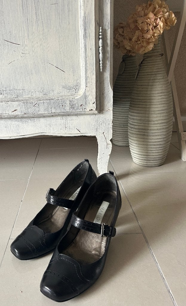 Marlou elegante schoenen / pumps maat 41 zwart leer, Kleding | Dames, Zwart, Ophalen of Verzenden, Gedragen, Pumps