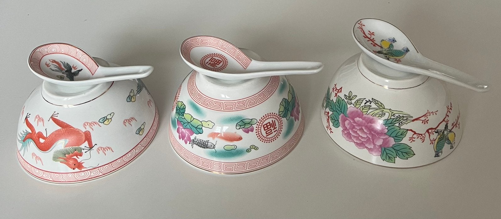 3 porseleinen schaaltjes + lepeltjes, China, Ophalen of Verzenden, Overige stijlen, Porselein, Schaal of Schalen