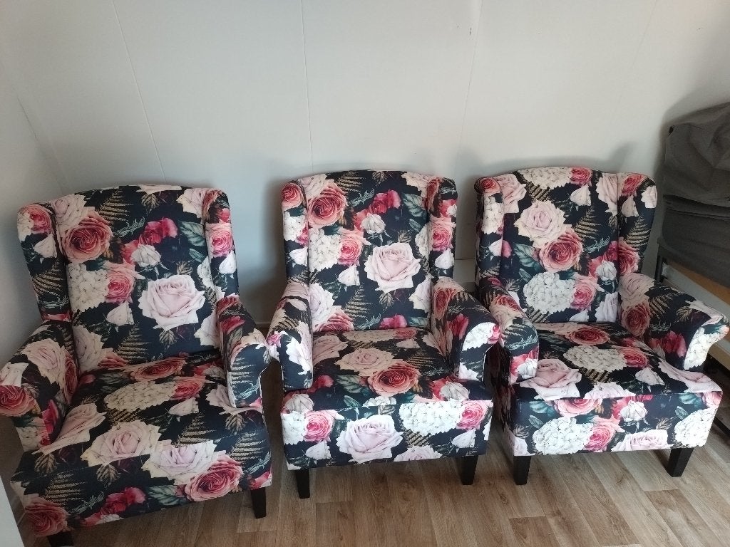 3 fauteuils met bloemen/rozen, Ophalen, Overige kleuren, Drie, Romantisch