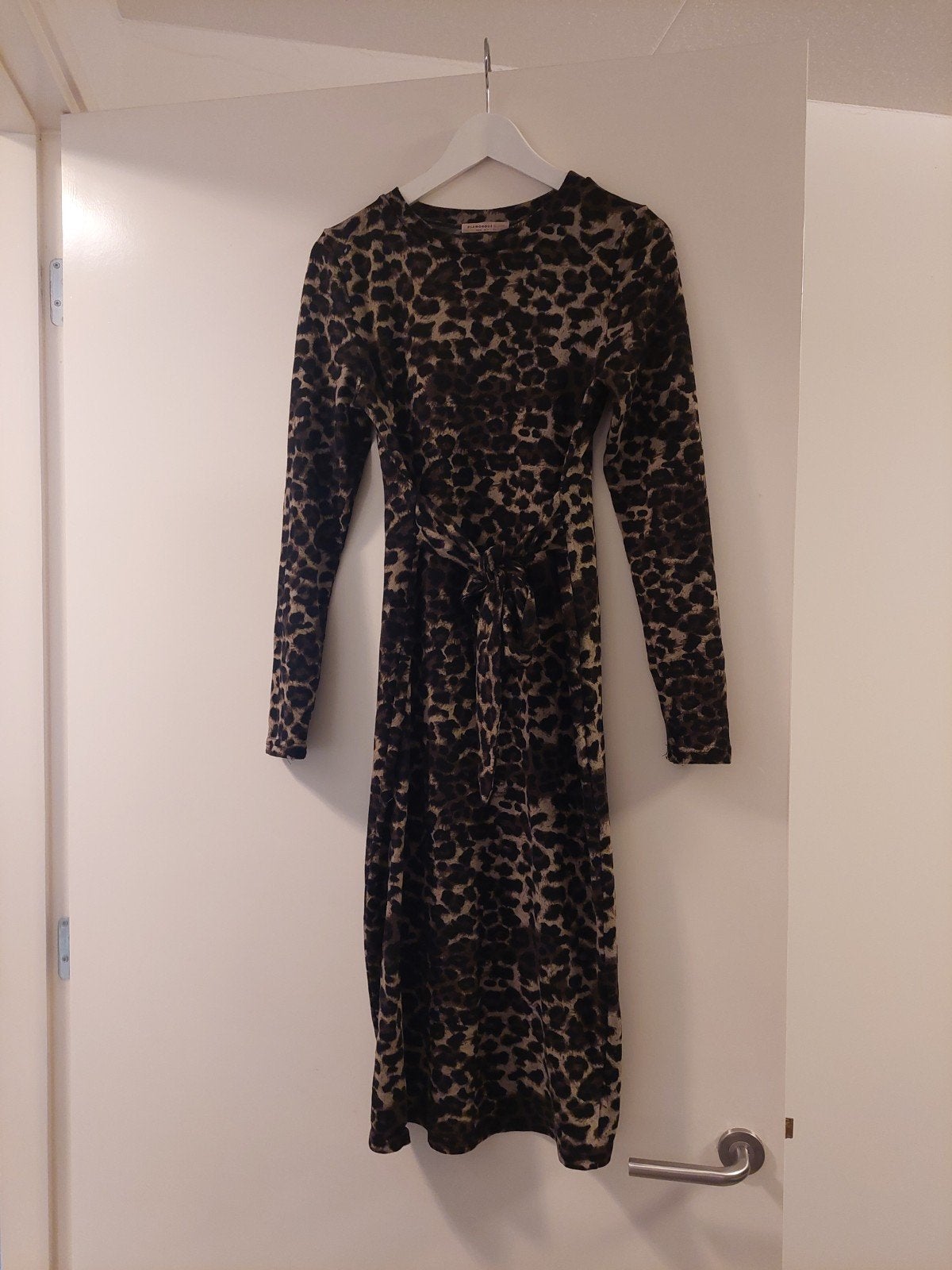 Jurk, Glamorous bloom, maat 38 zwangerschapsjurk, Kleding | Dames, Maat 38/40 (M), Bruin, Jurk, Ophalen of Verzenden