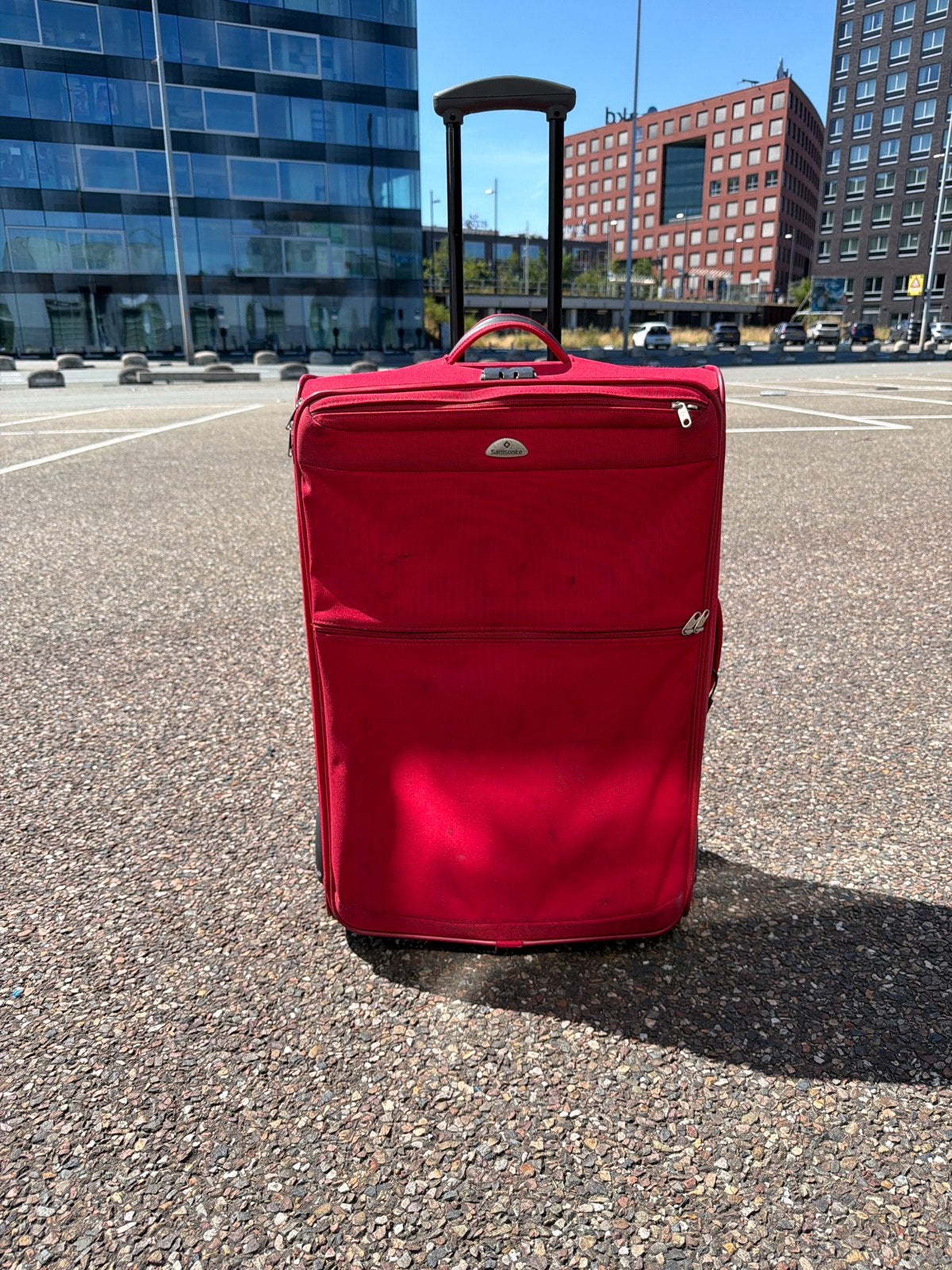 Samsonite Koffer Rood - 70x46x24 cm, 75 Liter, Sieraden, Tassen en Uiterlijk, Koffers, Overige materialen, Gebruikt, 45 tot 55 cm