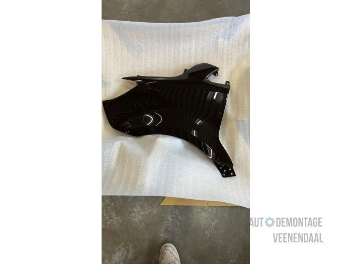 Scherm links-voor van een Mercedes Sprinter (H8C), -, Nieuw, Ophalen of Verzenden, -