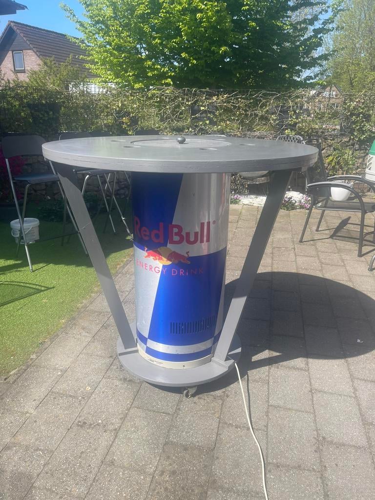 Unieke Red Bull koeler statafel eyecatcher, Ophalen, Gebruikt