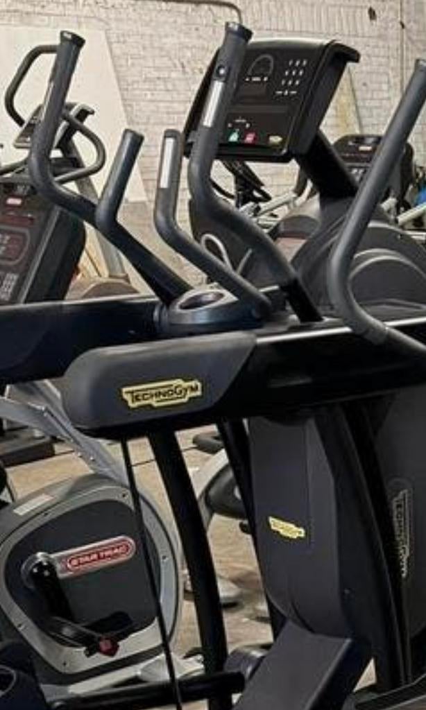 TECHNOGYM VARIO CROSS +!STEP IN 1 EN CROSSTRAINERS, Ophalen of Verzenden, Gebruikt, Benen