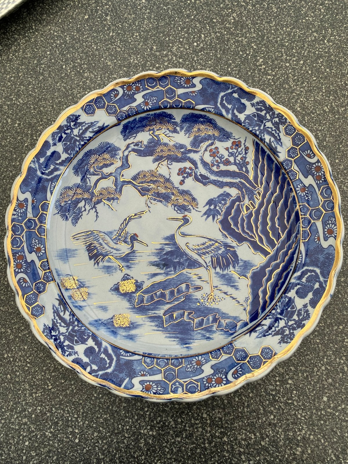 Groot Japans Imari decoratief bord met kraanvogels, Ophalen of Verzenden
